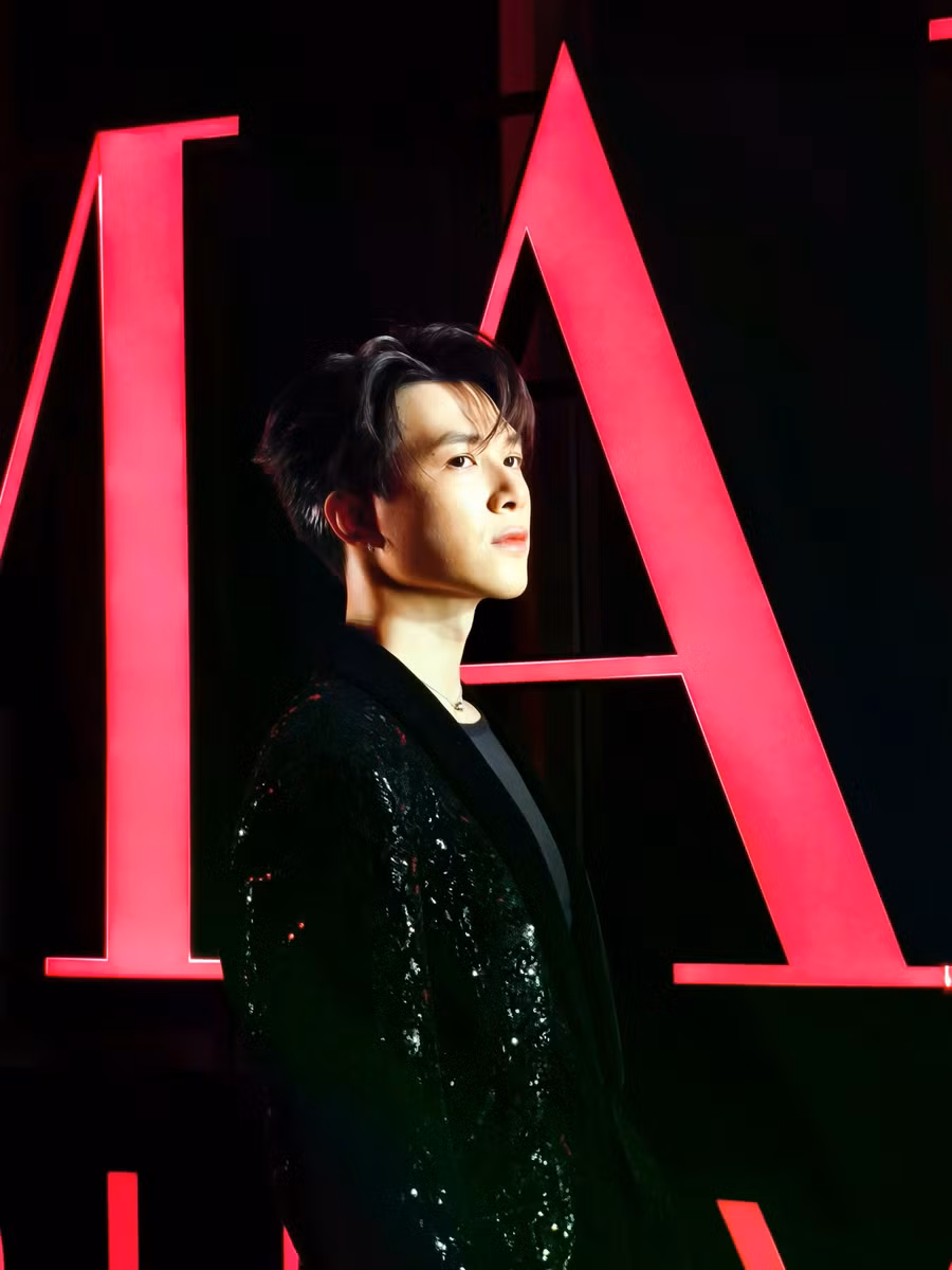 Sau chương trình Anh trai say hi, Anh Tú Atus có thêm một lượng fan đông đảo. Anh cũng đang ráo riết tập luyện để chuẩn bị cho đêm concert sắp tới. Ảnh: M.H