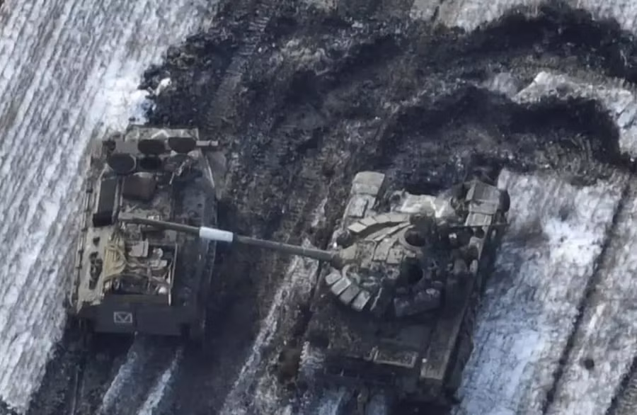 Xe bọc thép bị phá hủy của Lữ đoàn Bộ binh Hải quân 155 Ukraine bên ngoài Vuhledar hồi năm 2023. Ảnh: Social Media/Forbes