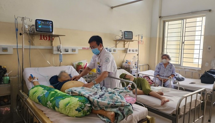 Bệnh nhân mắc COVID-19 điều trị tại Bệnh viện Bệnh nhiệt đới TP HCM Bệnh nhân mắc COVID-19 điều trị tại Bệnh viện Bệnh nhiệt đới TP HCM