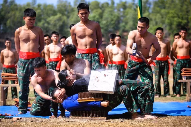 Thao diễn khí công đặc biệt