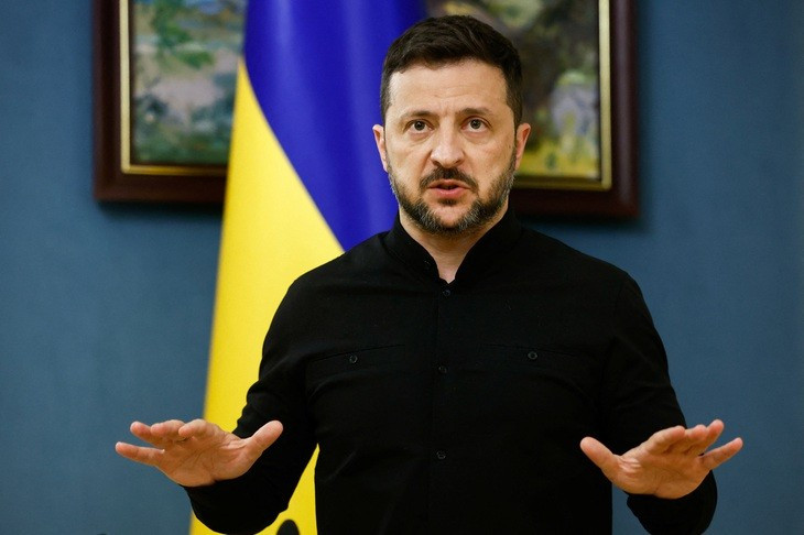 Tổng thống Ukraine Volodymyr Zelensky khẳng định sẽ không rút quân khỏi lãnh thổ của mình. Ảnh: REUTERS ukraine.jpg