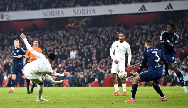 Gabriel san bằng cách biệt 1-1 cho Arsenal