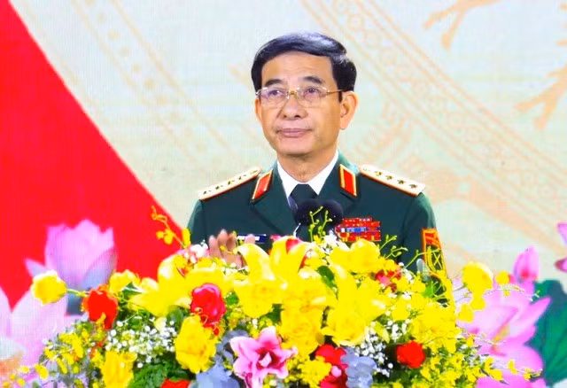 Thay mặt lãnh đạo Đảng, Nhà nước, Đại tướng Phan Văn Giang ghi nhận và biểu dương những thành tựu to lớn mà Đảng bộ và nhân dân tỉnh Lâm Đồng đã đạt được sau 50 năm giải phóng. Đại tướng Phan Văn Giang nhấn mạnh trong thời gian tới, tỉnh Lâm Đồng cần dồn sức đạt mục tiêu phát triển kinh tế - xã hội của năm 2025 và cả nhiệm kỳ, tạo tiền đề cho giai đoạn phát triển tiếp theo cùng đất nước trên tinh thần ổn định, bền vững.