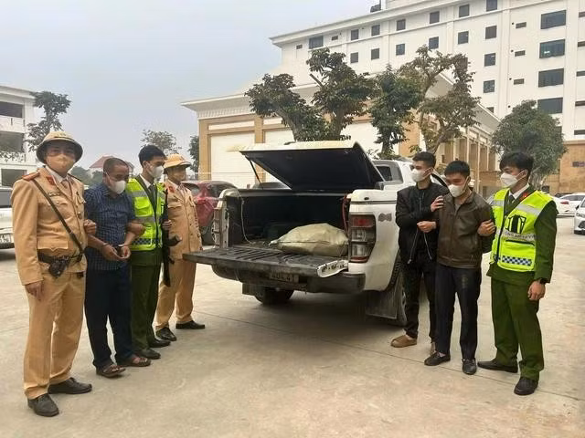 Xe bán tải ông Vừ dùng để chở ma túy