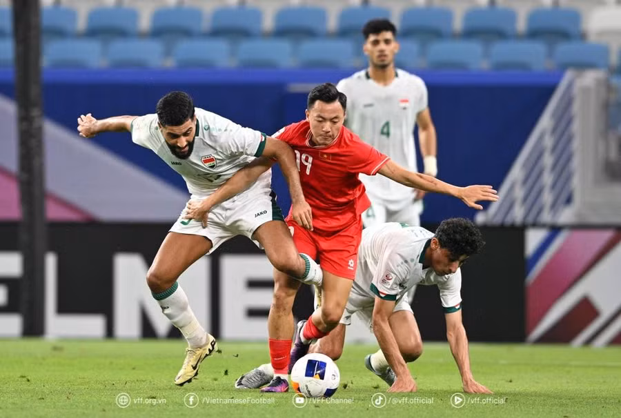 Đội tuyển U.23 Việt Nam lọt vào tứ kết tại giải U.23 châu Á 2024 và dừng bước sau khi để thua U.23 Iraq với tỷ số 0-1