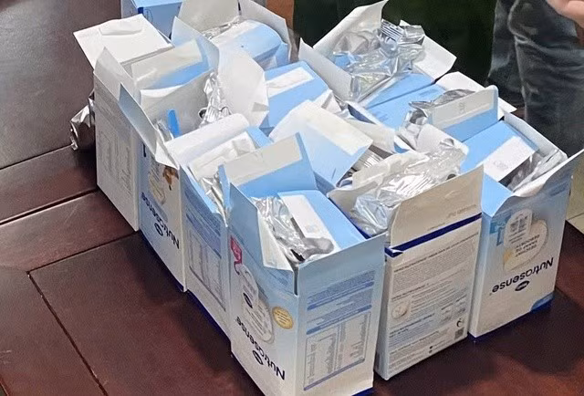 Ma túy được giấu trong các hộp sữa