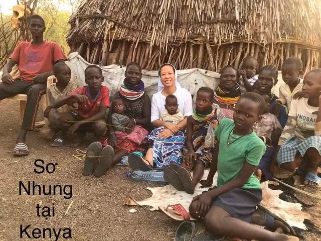 Sơ Nhung tại Kenya, Đông Phi