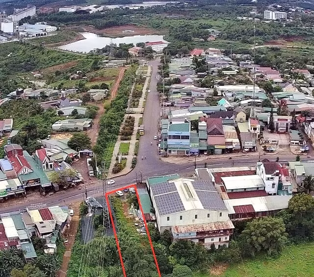 Lô đất của gia đình ông Trí nằm ngoài dự án xây dựng nhà máy tuyển quặng bô-xít và sản xuất Alumin