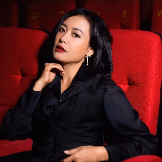 Hồng Ánh chủ yếu chia sẻ về công việc và kín tiếng chuyện đời tư