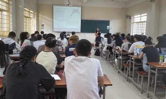 Nhiều sinh viên khi vào học mới nhận thấy ngành học không phù hợp với mình