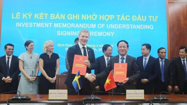 UBND tỉnh Bình Định đã ký kết biên bản ghi nhớ hợp tác với Tập đoàn Syre Impact AB để triển khai dự án tổ hợp sản xuất tái chế vải polyester UBND tỉnh Bình Định đã ký kết biên bản ghi nhớ hợp tác với Tập đoàn Syre Impact AB để triển khai dự án tổ hợp sản xuất tái chế vải polyester