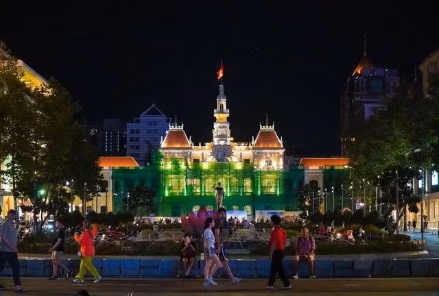 Phố đi bộ Nguyễn Huệ đem lại những trải nghiệm khó quên cho du khách