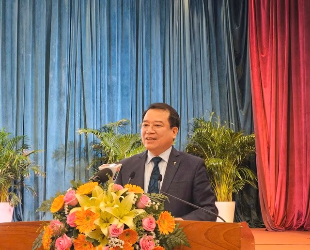 Ông Hà Văn Siêu, Phó cục trưởng Cục Du lịch quốc gia Việt Nam, phát biểu tại hội thảo