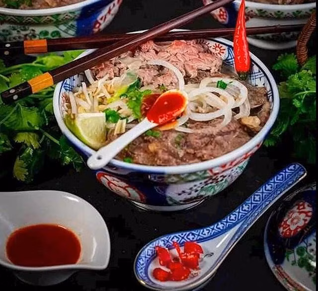 Phở bò là đại diện nổi tiếng của món Việt trên thế giới