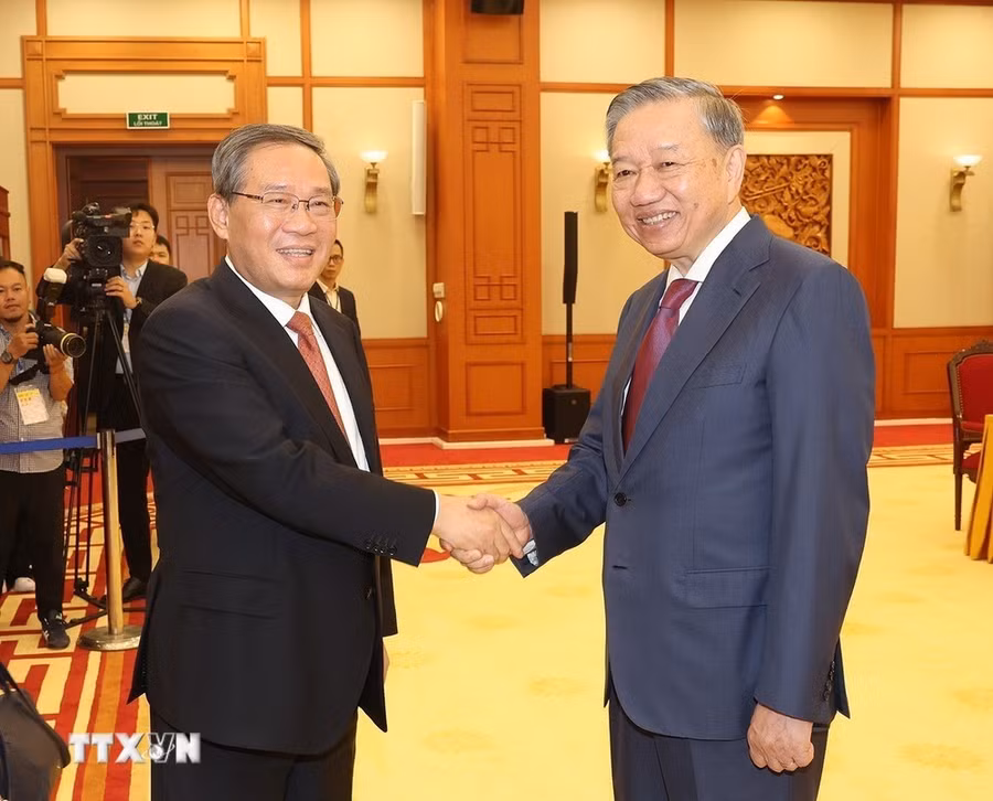 Tổng Bí thư, Chủ tịch nước Tô Lâm tiếp Thủ tướng Trung Quốc Lý Cường thăm chính thức Việt Nam. (Ảnh: Trí Dũng/TTXVN)