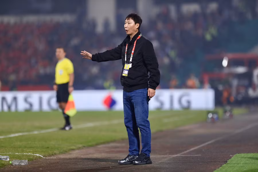 HLV Kim Sang-sik sẽ có cơ hội cùng đội tuyển Việt Nam thi đấu phục vụ bà con miền Nam