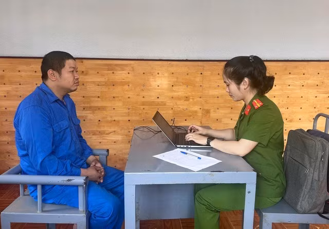 Đối tượng Lâm Văn Đạo tại cơ quan công an