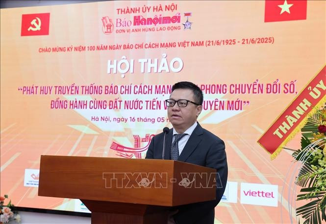 Ủy viên Trung ương Đảng, Tổng Biên tập Báo Nhân Dân, Chủ tịch Hội Nhà báo Việt Nam Lê Quốc Minh phát biểu chỉ đạo tại hội thảo. Ảnh: Quốc Lũy/TTXVN Ủy viên Trung ương Đảng, Tổng Biên tập Báo Nhân Dân, Chủ tịch Hội Nhà báo Việt Nam Lê Quốc Minh phát biểu chỉ đạo tại hội thảo. Ảnh: Quốc Lũy/TTXVN