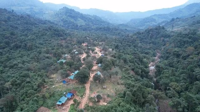 Bản Dốc Mây nhìn từ trên cao