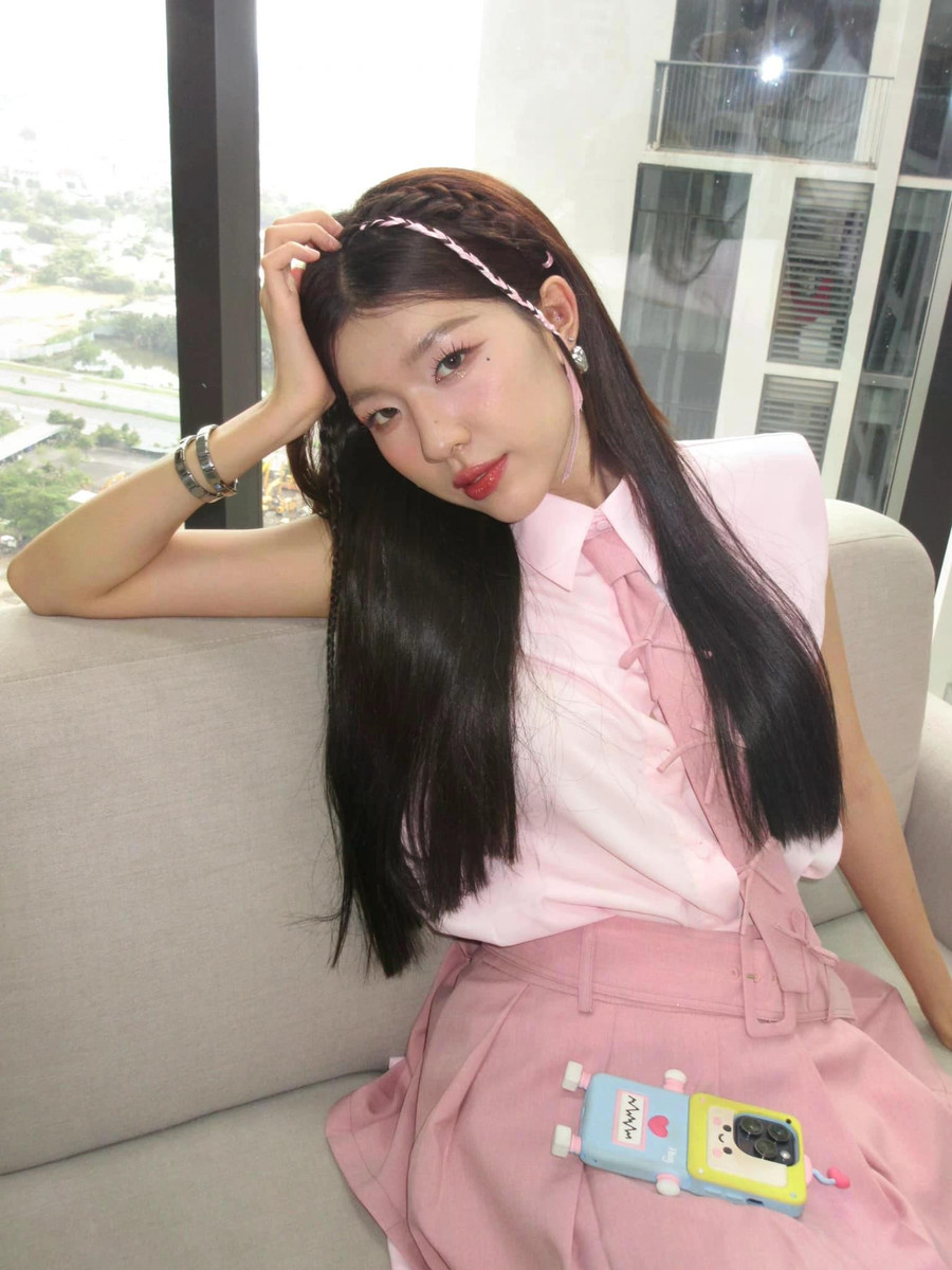 Theo Diễm Hằng, nhân vật Út Khờ là một cô gái trong sáng, non nớt về mặt cảm xúc và khát khao những điều hạnh phúc, tươi đẹp trong cuộc sống. “Tôi và nhân vật có điểm chung là cả hai đều còn khá trẻ, sống tình cảm, có sự nhiệt huyết nhất định, dám nghĩ dám làm và không ngại khó khăn”, cô bật mí