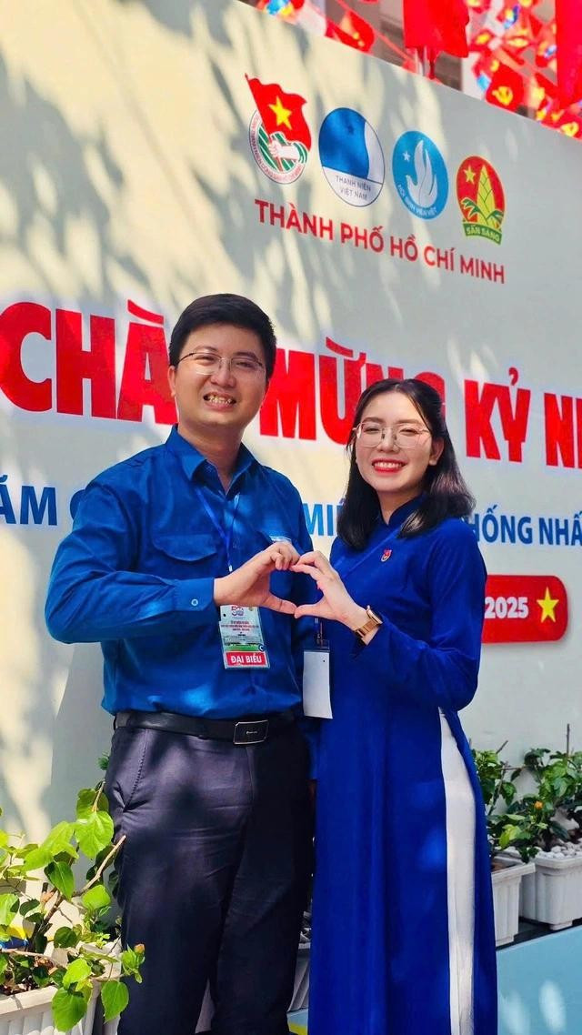 Mạnh Phương đã nên duyên với chồng cũng từ công tác Đoàn. Cả 2 vợ chồng Mạnh Phương hiện đều là cán bộ Đoàn Mạnh Phương đã nên duyên với chồng cũng từ công tác Đoàn. Cả 2 vợ chồng Mạnh Phương hiện đều là cán bộ Đoàn