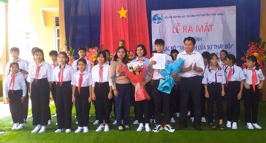 cau-lac-bo-thu-linh-cua-su-thay-doi-thuoc-truong-pho-thong-dan-toc-ban-tru-thcs-krong-xa-krong-ra-mat-voi-30-thanh-vien-anh-nguyen-thanh-4338.jpg