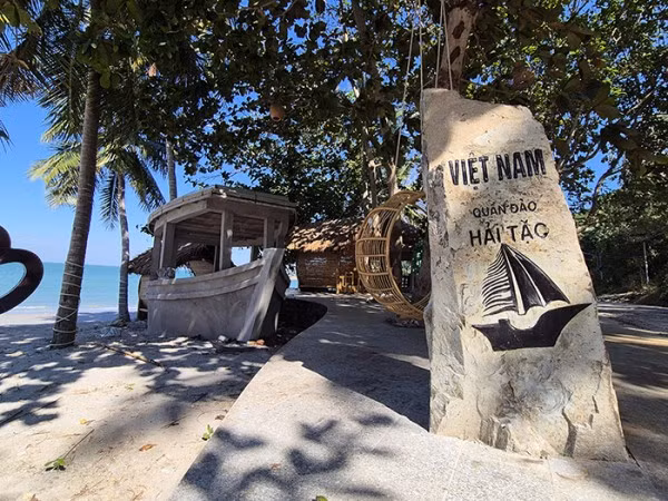 Một cột mốc chủ quyền được lưu giữ như chứng nhân lịch sử.