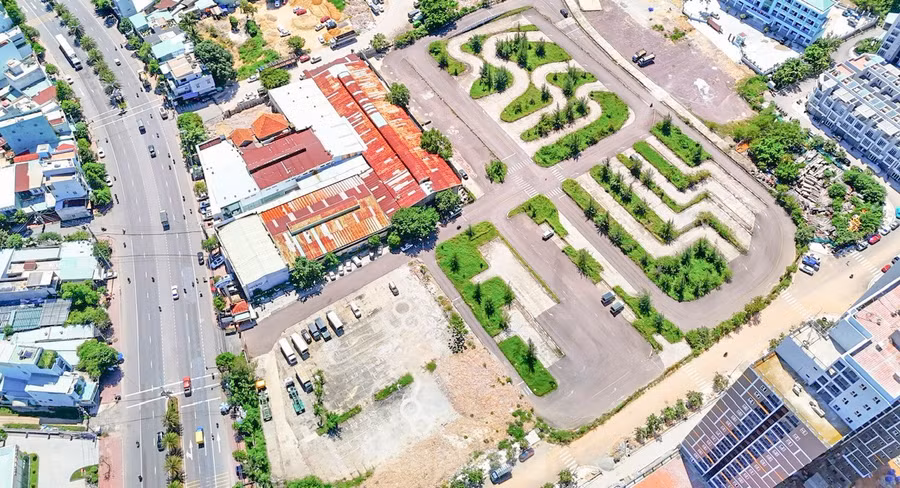 Trước đó, UBND tỉnh Bình Định có quyết định về việc phê duyệt quy hoạch chi tiết tỷ lệ 1/500 dự án Khu dân cư, dịch vụ và giáo dục phía tây đường Tây Sơn. Vị trí, địa điểm đầu tư thuộc khu đất Trung tâm Đào tạo nghiệp vụ giao thông vận tải Bình Định và các khu liền kề (phường Quang Trung, TP. Quy Nhơn). Ảnh: Nguyễn Gia