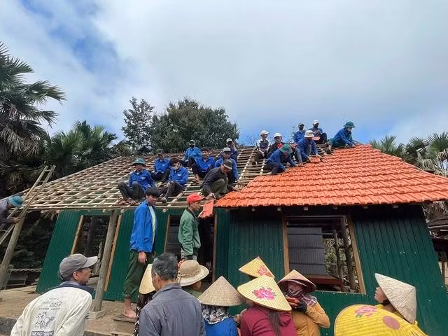 Bàn tay người trẻ Quảng Bình góp sức cho cộng đồng