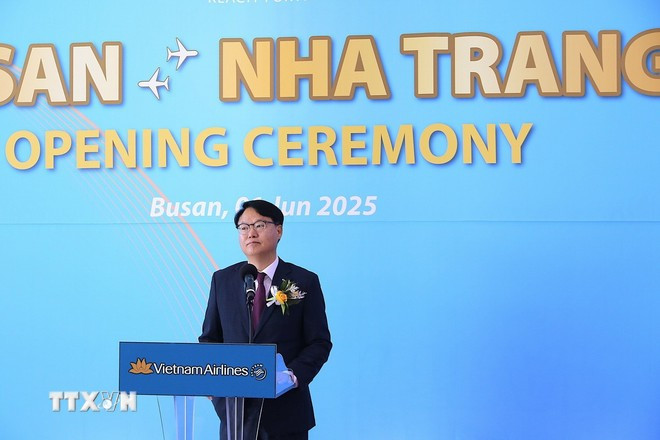Ông Nam Chang-hee, Giám đốc Sân bay Gimhae phát biểu. (Ảnh Khánh Vân/TTXVN) Ông Nam Chang-hee, Giám đốc Sân bay Gimhae phát biểu. (Ảnh Khánh Vân/TTXVN)