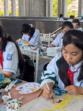 "Đại ngàn chạm biển xanh" qua các "cây cọ nhí"