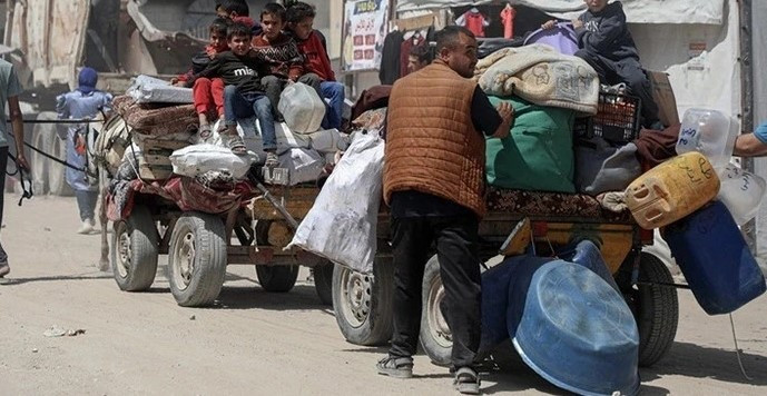 Người dân Palestine ở Dải Gaza sơ tán lánh nạn chiến tranh. Ảnh: THX/TTXVN nguoi-palestine-so-tan-do-xung-dot-o-dai-gaza-anh-thx-ttxvns.jpg