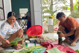 Giữ hương vị Tết qua những chiếc bánh truyền thống