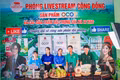 Ia Hiao livestream quảng bá nông sản địa phương, thu hút hơn 3.700 lượt theo dõi.