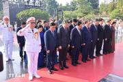 Lãnh đạo Đảng, Nhà nước tưởng niệm các Anh hùng liệt sĩ và viếng Chủ tịch Hồ Chí Minh