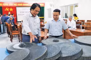Một bậc thầy chỉnh chiêng 