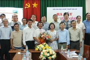 Hội Văn học Nghệ thuật tỉnh ra mắt Tạp chí Văn nghệ Gia Lai, triển khai hoạt động của Tạp chí in và Tạp chí điện tử.