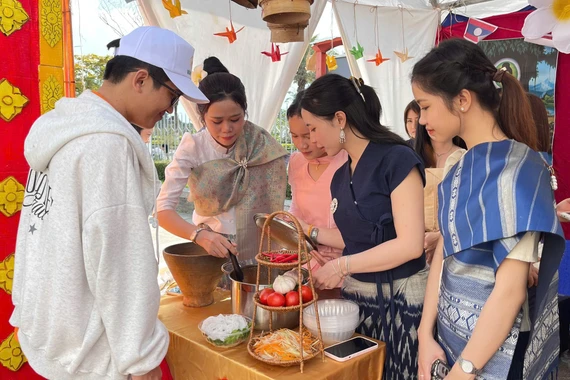 Trường Đại học Quy Nhơn tổ chức ngày hội Văn hóa Phương Đông và Việt Nam lần thứ III 