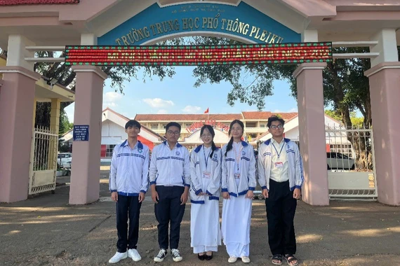 Trường THPT Pleiku lọt vào chung kết cuộc thi “Học sinh, sinh viên với ý tưởng khởi nghiệp” lần thứ VIII