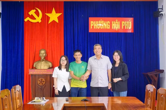 Phường Hội Phú đồng hành cùng "dị nhân" chạy bộ Nguyễn Văn Long