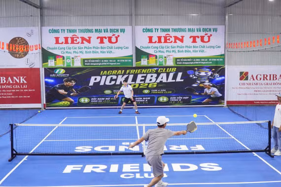 Các vận động viên cống hiến nhiều pha bóng đẹp tại Giải “Ia Grai Friends Club Pickleball Cup 2026”. Ảnh: H.H