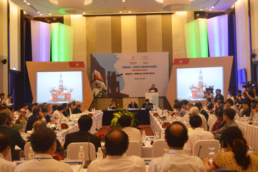 Đã có 21 tham luận cùng hàng chục ý kiến tham gia bàn thảo nhiều vấn đề quan trọng liên quan chủ đề Hội thảo. Ảnh: Đại Thắng Đã có 21 tham luận cùng hàng chục ý kiến tham gia bàn thảo nhiều vấn đề quan trọng liên quan chủ đề Hội thảo. Ảnh: Đại Thắng