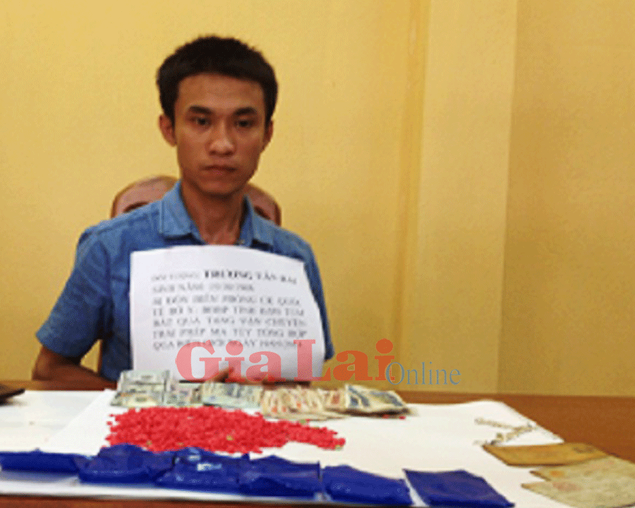  Đối tượng Trương Văn Hải đang được giam giữ tại Đồn Biên phòng Cửa khẩu Quốc tế Bờ Y. Ảnh: Hoài Trần