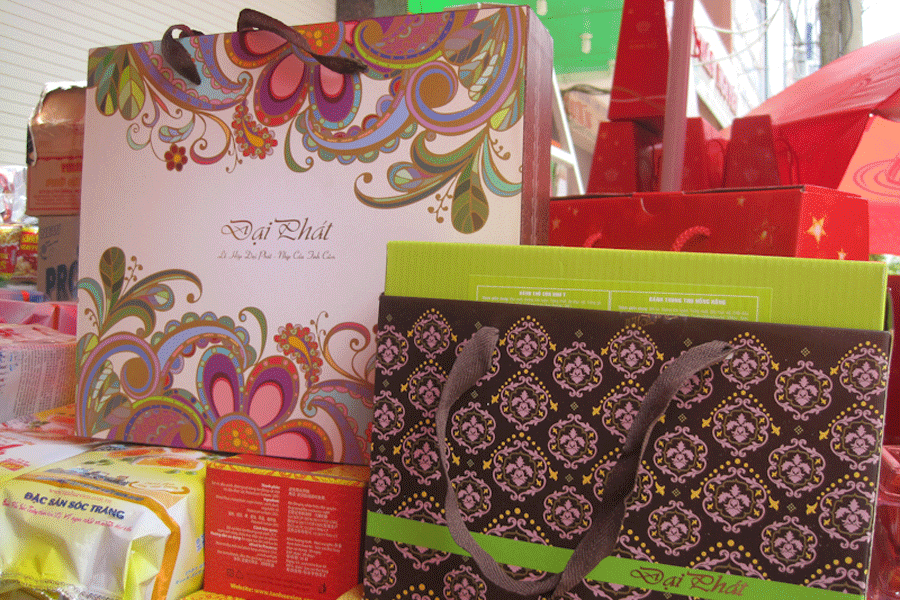 Thương hiệu Đại Phát với những hộp bánh bắt mắt. Ảnh: Hồng Thi
