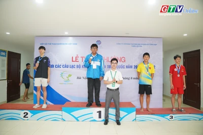 Nam sinh Gia Lai giành 3 huy chương vàng, 1 huy chương bạc tại giải bơi toàn quốc
