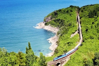 Tàu Thống Nhất là chuyến tàu hỏa tuyệt vời nhất thế giới năm 2025