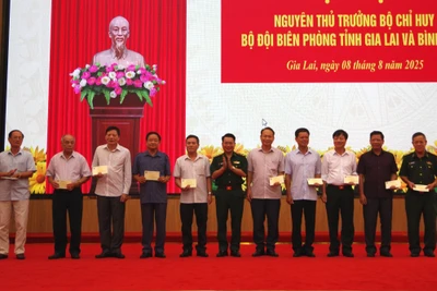 Ban Chỉ huy Bộ đội Biên phòng tỉnh Gia Lai gặp mặt cán bộ lãnh đạo qua các thời kỳ