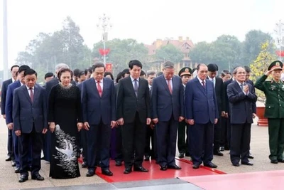 Lãnh đạo Đảng, Nhà nước vào Lăng viếng Chủ tịch Hồ Chí Minh