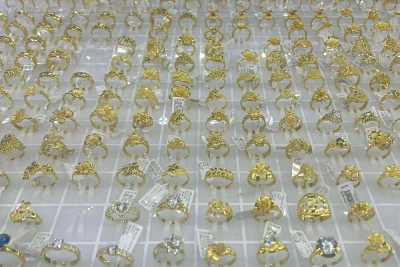Ngày 27-7, giá vàng trong nước giữ ổn định, cao hơn thế giới 11,75 triệu đồng