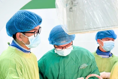 Bệnh viện Đại học Y Dược-Hoàng Anh Gia Lai: Nối thành công bàn chân đứt lìa cho bệnh nhân